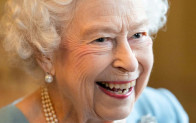 İngiltere Kraliçesi 2. Elizabeth Hastaneye Kaldırıldı… Kraliçe Ölürse Ne Olacak?