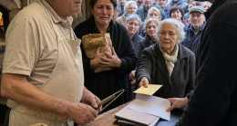 Yaşlı Fırıncı Cenaze Evlerine Yıllarca Bedava Ekmek Götürdü