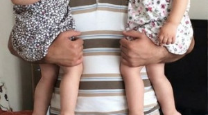 Onunla iki yıl önce tanıştım.