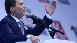 Üç Parti Birleşiyor
