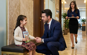 Anneme sadece bir gün izin verebilir misiniz, lütfen?” diye sordu