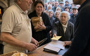 Yaşlı Fırıncı Cenaze Evlerine Yıllarca Bedava Ekmek Götürdü