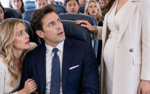 30.000 feet yükseklikte kocamı sekreteriyle birlikte buldum