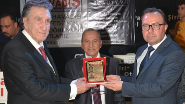 KUDÜS’TEN ASLA VAZ GEÇMEYİZ !